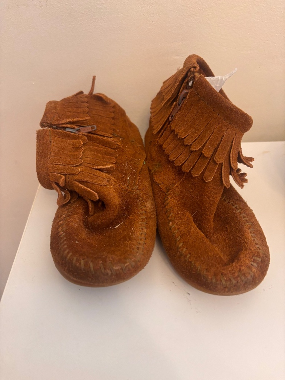 Kids Minnetonka fringe bootie moccasins size 12